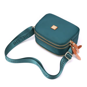 Canvas Bag Female Crossbody 2024 New Winter Oxford Cloth Waterproof Middle-Aged Mother Bag Lightweight Fashion Multi-Layer Slanting Hanging Bags