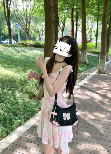 Cool Versatile Butterfly Underarm Bag Trendy Design Shoulder Bag Moon-Shaped Bag for Women Fashionable Motorcycle Bag Style