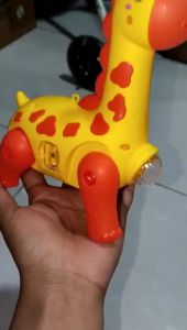 Mainan Anak Jerapah BO Bisa Bunyi 6920 Lampu LED | Mainan Animal Giraffe Bisa Berjalan Menggunakan Baterai Ada Musik Dan Lampu UKURAN SEDANG Jerapah Edukasi Untuk Anak Anak Binatang Bisa Berjalan Mainan Terbaru Dan Berkualitas Funny Animal Giraffe