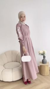 Vynska Maxidress Mayoutfit | Dress Kondangan Gamis Poplin A-Line Kerah Chiangi Lengan Frill Motif Bunga