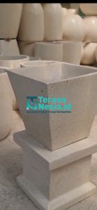 Pot Teraso Kotak / Pot Tanaman Minimalis