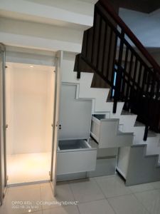 LEMARI BAWAH TANGGAMEMPERCANTI RUANGAN SEMPIT