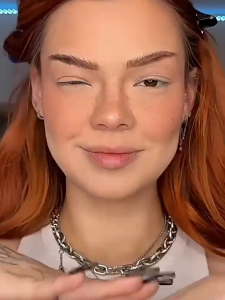 Blink Face Tattoo Glitter Stiker Wajah Sayap Korea Gaya Kupu-kupu Fantasi Tato Temporer Anti Air