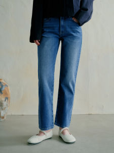 High Waist Slim Fit Jeans Mid-Rise Narrow Legs Nine-Tenths Cone Shape Blue Denim Zipper Closure All Season Womens Premium Jeans