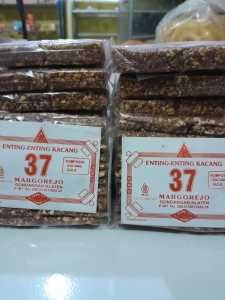 Enting Ting Kacang dapat 4 bungkus