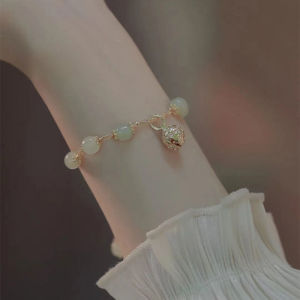 OR🧸 Hetian Giok Mutiara Wanita Niche Desain Lonceng Gelang Retro Gaya Cina Perhiasan Hadiah COD