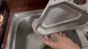 ตะกร้าเวิร์คช็อปครัวอลูมิเนียมแท้ แข็งแรงทนกัดกร่อน พร้อมช่องกรองเศษอาหารแบบละเอียด HE0086