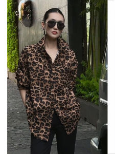 French Style Leopard Print Shirt Womens Fashion Elegant Lady Top Luxury Minimalist Age-Defying Short Sleeve round Neck Open Cardigan
