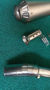 Yamaha FZ Stainless Elbow on Akrapovic Round with DB Reducer