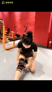 1Pc Breathable Sports Compression Knee Protector Strap Pad Elastic Knee Support Sleeves Running Knee Pads Sleeve for Sports Fitness Running Cycling Weightlift