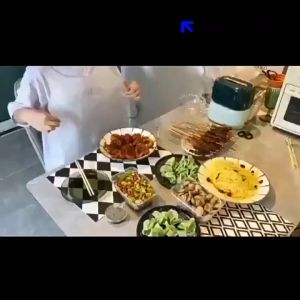 10/30Pcs Disposable Apron Oil-Proof Adult Non Woven Apron for Lobster Hot Pot Restaurant
