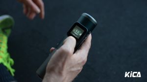 KiCA - PRO Dual Head Muscle Massage Gun with LCD Touchscreen | Alat Terapi Pijat Otot Elektrik dengan 3 Mode Pijatan Portable