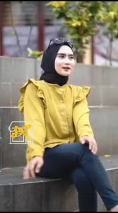 Deandra Kemeja Ruffle Crinkle Airflow Ukuran M L XL XXL 3XL 4XL - Blouse Jumbo - Atasan Wanita Jumbo