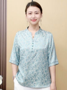 เสื้อยืดคอกลมแขนสั้นปักลายสไตล์แม่สำหรับฤดูร้อนปี 2025 เสื้อผ้าทำงานสไตล์เกาหลีสำหรับผู้หญิงวัยกลางคนหลวมๆ ปกปิดเนื้อผ้า