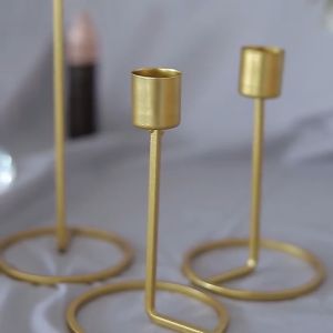Tempat Lilin Nordic Metal Iron Candlestick Gold Retro Candle Holder Wedding Decor Photo Props