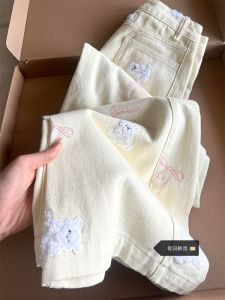 กางเกงยีนส์ทรงหลวมเอวต่ำทรงหลวมสำหรับผู้หญิงในฤดูใบไม้ร่วงปี 2025 ดีไซน์ลายหมีสไตล์เด็กสาว กางเกงขายาวทรงหลวม