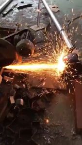 【COD】Professional solar automatic dimming safety helmet welding protective mask knob adjustable
