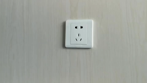 Heeman4u Screw Type weatherproof Wall Mounted SW Socket Cover For Single Double/Triple/4 Way Sultable For Surface & Conceal Box Install /Jenis Skru Tahan Cuaca Penutup Soket SW Dipasang di Dinding Untuk Dua/Tiga/4 Hala Sesuai Untuk Pemasangan Permukaan