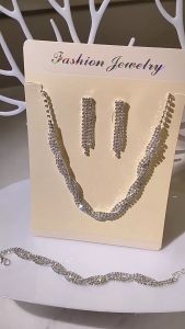 YADORNOS 4pcs/Set Gelang Anting Kalung Gantung Wanita Set Ornamen Pesta Makan Malam Berlian Imitasi Penuh Berkilau untuk Hadiah Ulang Tahun Hari Ibu