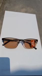 Kính đổi màu nam nữ thời trang kiểu dáng nửa viền cước đổi màu khi ra nắng