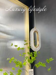 Lampu kristal kreatif Skandinavia lampu kristal minimalis lampu gantung minimalis kamar tidur samping tempat tidur lampu gantung kecil dekorasi modern 3 warna yang dipimpin lampu gantung ruang makan