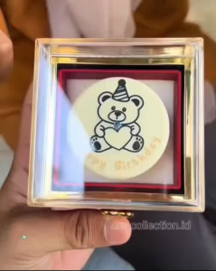 <KKT>  Ngày Valentine Cub bánh sinh nhật phụ kiện xoay hộp quà tặng cao cấp cảm giác vòng cổ hộp đồ trang sức tặng nến