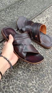 Sandal Kulit Pria Dewasa: Model Baru & Berkualitas Tinggi