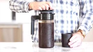 [CG] 900ML Cold Brew Iced Coffee Maker Airtight Seal Silicone Handle Coffee Kettle (Capital Grains)