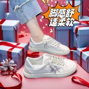 รองเท้าผ้าใบสีขาวสำหรับผู้หญิง ฤดูใบไม้ผลิ 2025 รองเท้าผ้าใบสไตล์เกาหลีแบบลำลอง น้ำหนักเบา รองเท้าผ้าใบสไตล์สปอร์ตแบบลำลอง