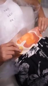 Miếng Dán Chườm Nóng Tinh Dầu Ngải Cứu Giảm Đau Cổ Vai Lưng Chân (5 Miếng + 5 Lọ Tinh Dầu)