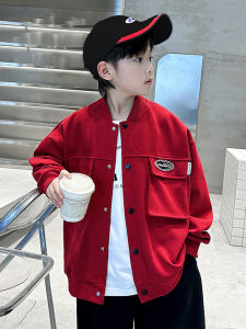 เสื้อแจ็คเก็ตเบสบอลสีแดงสำหรับเด็กชาย ฤดูใบไม้ผลิและฤดูใบไม้ร่วง 2025 ฤดูกาลปีเกิด แจ็คเก็ตกันหนาวแบบลำลองสำหรับเด็กชาย