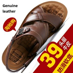 รองเท้าแตะหนังแท้หนาสำหรับผู้ชาย ฤดูร้อน 2024 รองเท้าแตะชายหาดแบบลำลองสำหรับผู้ชาย รองเท้าแตะแบบสวมสบาย สไตล์เกาหลี ขนาดใหญ่ รองเท้าแตะชายหาดแบบอเนกประสงค์