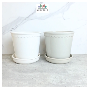 The Leaferie Freja plant pots. flowerpot . flowerpots . flower pot . planter . planters . Ceramic