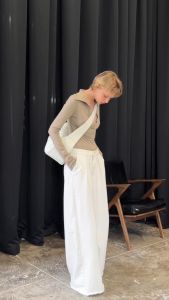 HIGHCHIC - HEIDII JEANS - Quần Jean dáng suông - trắng kem- Kiểu dáng sang trọng