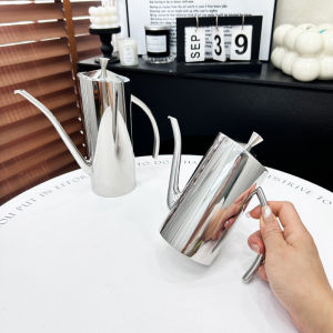 Large Capacity 304 Stainless Steel Oil Bottle Leakproof Kitchen Storage Container Vegetable Oil Dispenser Home Use Bottles