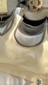 เสื้อกั๊กสำหรับน้องๆนักเรียน B-135 เสื้อซับในผ้ายืด ใส่สบาย  สีสวย มีฟองน้ำในตัว พ้อมส่ง