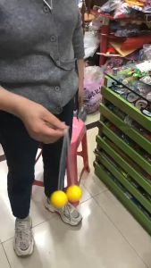 ลาโต้ ลาโต้ บอลไวรัส ของเล่นลูกบอล - เลือกที่มีไฟ หรือไม่มี - ขนาด 4ซม