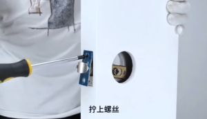 ลูกบิดประตูก้านโยก ล่าสุด 5 พิน สแตนเลสแท้ทั้งชิ้น ระบบ ไส้ทองเหลือง/สีดำ 2 แบบ 30-50/60-70mm คุณต้องการ