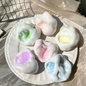 NUVCX การจำลองแบบจำลอง ของเล่นบีบได้ ปรับรูปร่างได้ รู้สึกดี ของเล่นระบายน้ำ เค้กข้าวเหนียวผิวหิมะ สำหรับเด็กผู้ใหญ่