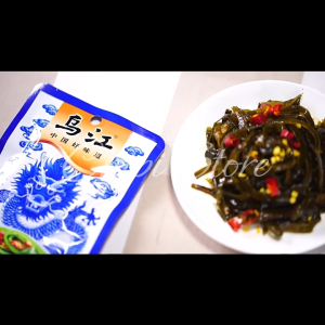 Wu Jiang Zha Cai Acar Rumput Laut Rasa Pedas Lada Siap Saji - WuJiang Zhacai Sayur Acar Rumput Laut Rasa Original 70g 乌江凉拌海带丝