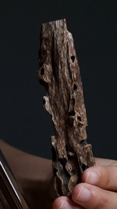 Natural Agarwood Stick Incense (Grade No.1) | Insect-Eaten Agarwood | Authentic Guangdong Origin | Aged Pure Aroma | Home Indoor Incense