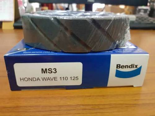 เปรียบเทียบผ้าเบรกหลัง OEM กับแบรนด์เทียบ: เลือกแบบไหนให้ปลอดภัยและคุ้มค่า