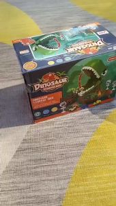 Đồ chơi cho bé balo khủng long kèm bộ đồ chơi 32 món bên trong tiện lợi