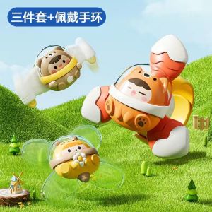 ของเล่นแบบคล้องห้อยสำหรับเด็กแรกเกิด รถเข็นเด็กแบบหมุนได้ ตัวกระซิบสำหรับโต๊ะอาหาร ของเล่นแบบคล้องห้อยแบบบรรเทาความวิตกกังวลสำหรับเบาะหลังรถ