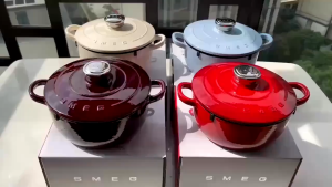 SMEG Cost Iron Enamel Pot New Style Soup Pot 24cm Large Capacity Household Non-Stick Stew Pot housewarming Gift present Christmas induction gas electric stove