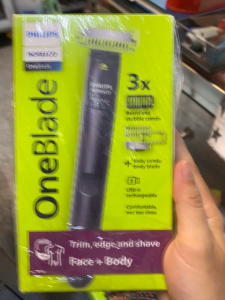 máy cạo râu Philips Norelco OneBlade 3X Trim Edge and Shave Face + Body QP1624/70