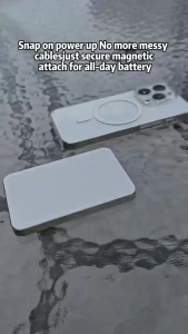 Ultra-thin magnetic power bank for iPhone wireless magnetic fast charging large capacity portable power bank