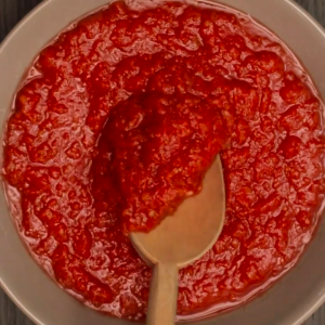 มุตติ มะเขือเทศสับละเอียดผสมกระเทียม 400 กรัม - Mutti Finely Chopped Tomatoes with Garlic 400g