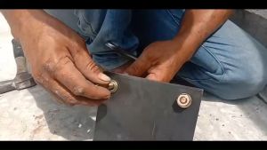 แผ่นเพลท เจาะรู หนา 9มม. รูเจาะ 12 มิล ขนาด 8x8 นิ้ว เหล็กสี่เหลี่ยม เหล็กแผ่นดำราคาโรงงาน (ราคาต่อชิ้น)