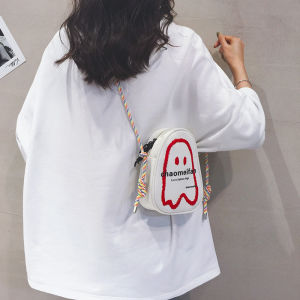 กระเป๋าแมทช์ง่ายมีสไตล์เฉพาะตัวสุดเท่หวานกระเป๋าสะพายไหล่แบบตลกน่ารักสำหรับผู้หญิงกระเป๋าใส่มือถือแฟชั่นนิยมในคนกลุ่มหนึ่งกระเป๋าผ้าใบสะพายข้างใบเล็กอินเทรนด์